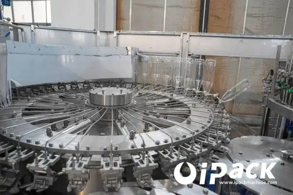 12000bph-csd-filling-machine-2-600x400.webp