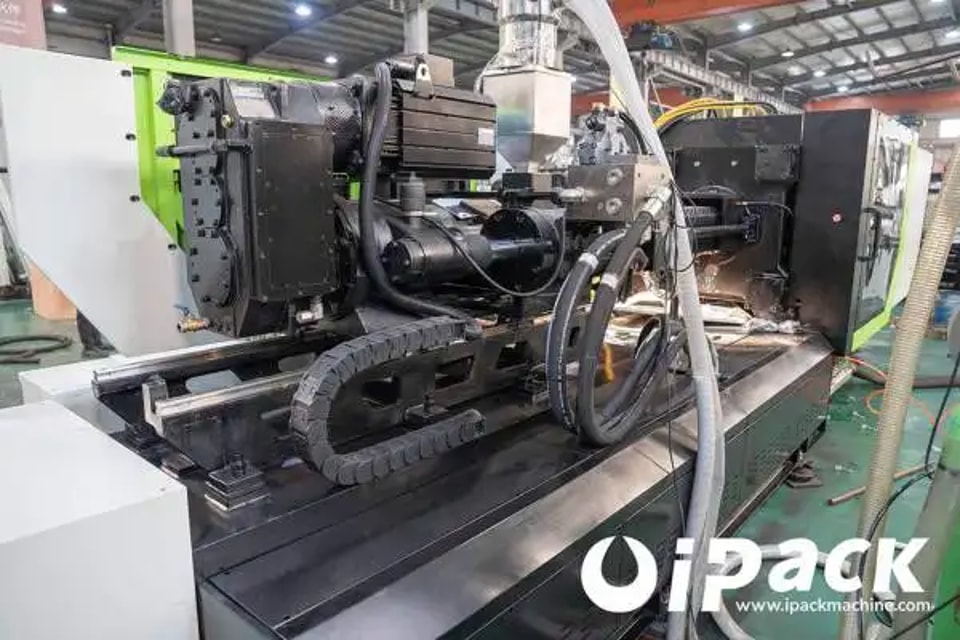 PET-Preform-Injection-Molding-Machine-4-600x400.webp