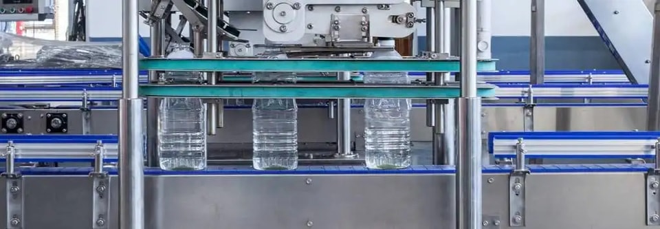 Edible oil filling machine image