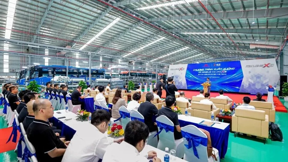 Le premier véhicule sort des chaînes de l’usine KD de JINBEI à Shenyang, au Vietnam