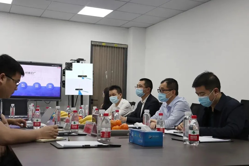 桐乡市政府领导一行莅临GKC