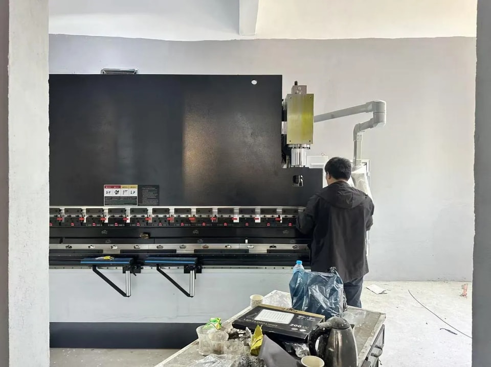 La solution collaborative à deux machines de JUGAO a été mise en service en Égypte, permettant aux clients de faire évoluer l’ensemble de leur flux de travail de tôlerie.