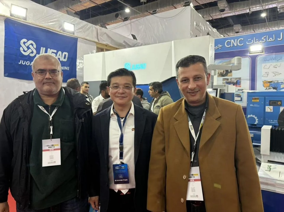 JUGAO CNC brille au Salon international égyptien des machines ; la puissance de ses équipements clés suscite de vifs éloges sur le marché nord-africain