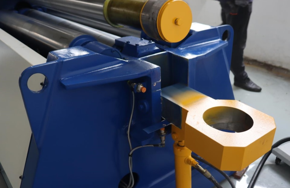 Presse à rouleaux à quatre rouleaux : pièces vulnérables et causes de défaillance