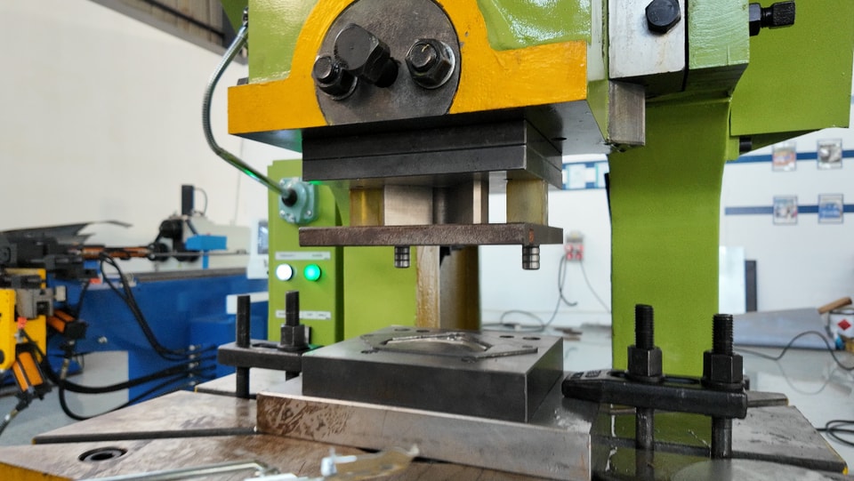 Qu’est-ce qui rend les presses de découpe pour emballages si efficaces ?