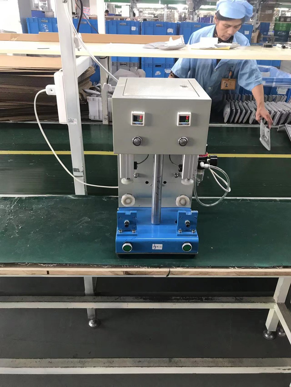 气密性检测设备.jpg Workshop production area