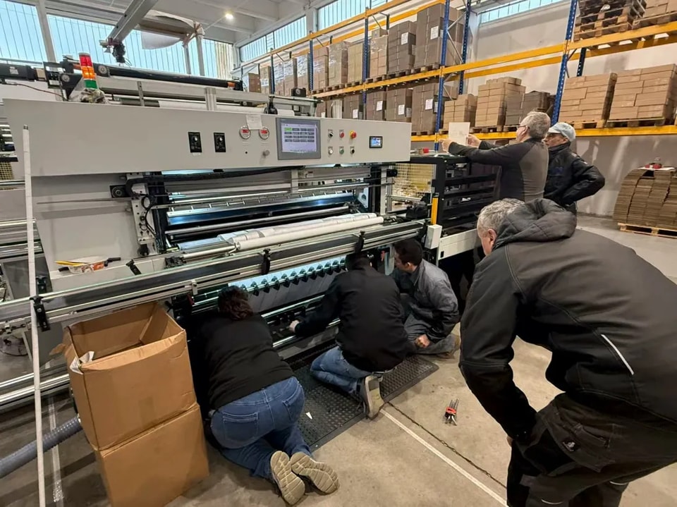 Installation der GPPE-Produktionslinie in Italien