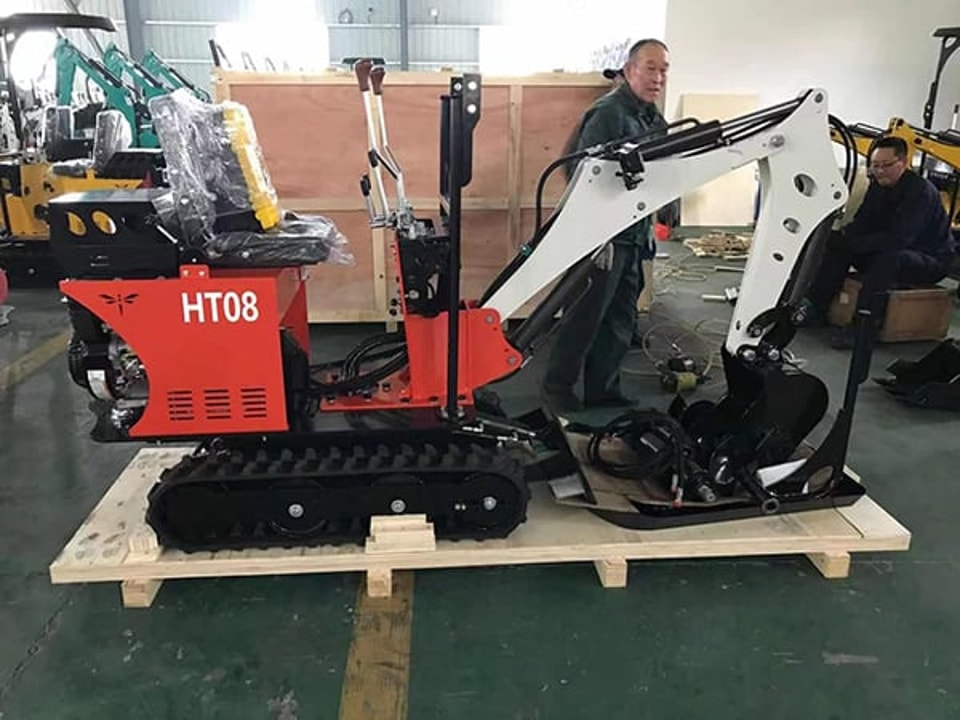 HT08 mini excavator sent to Europe