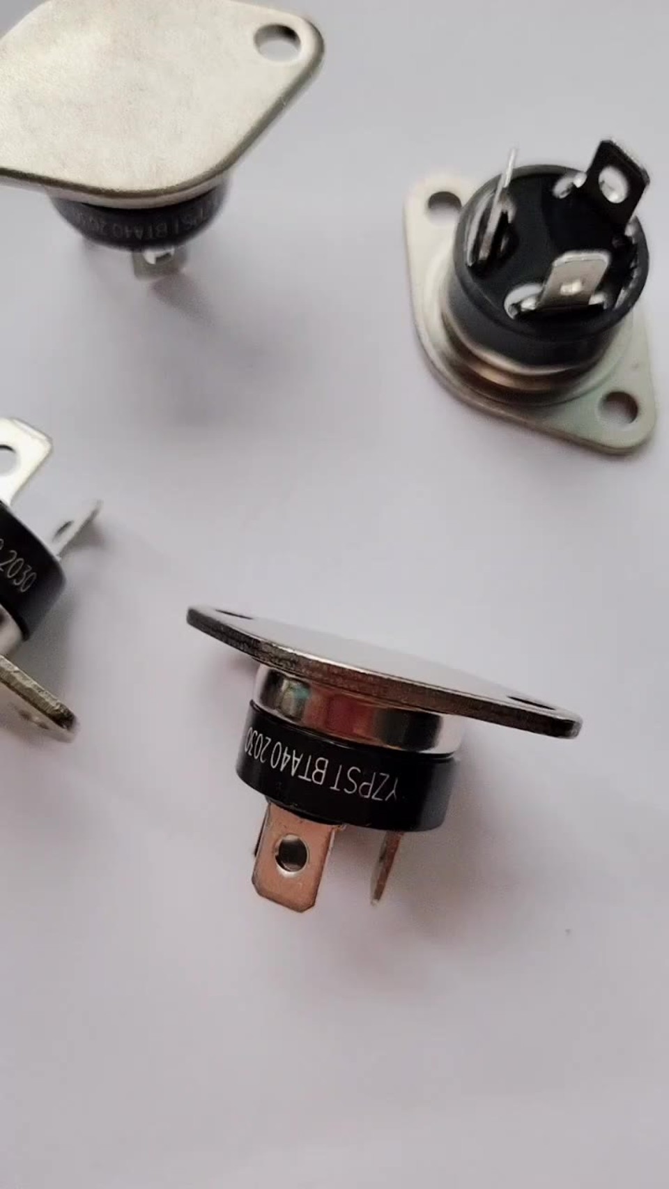 73daf77c6bf2e5c2.mp4