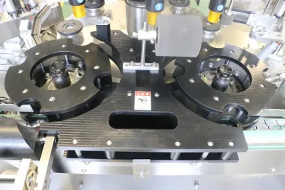 BOTTLE TURNTABLE 52.webp