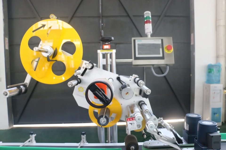 top labeling machine (3).webp