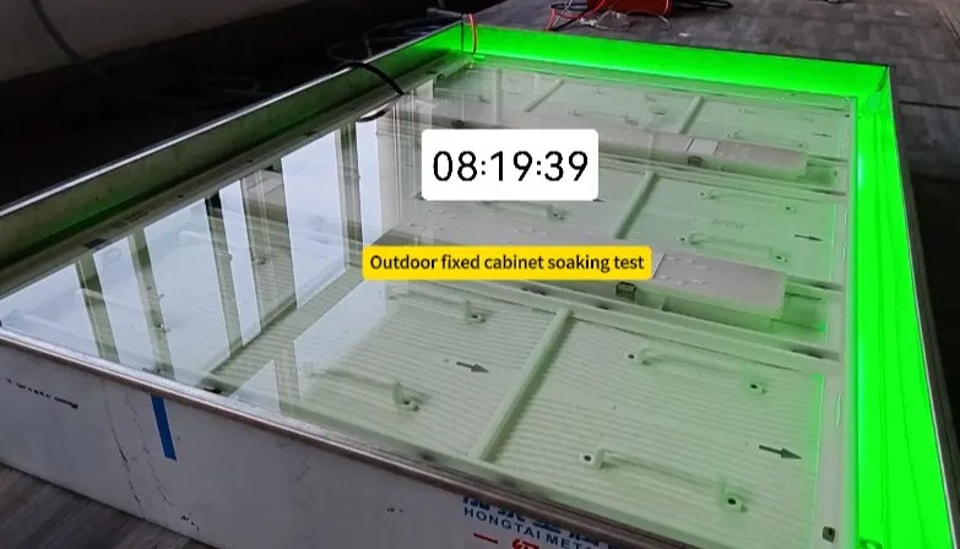 Prueba de inmersión de una cabina para exteriores