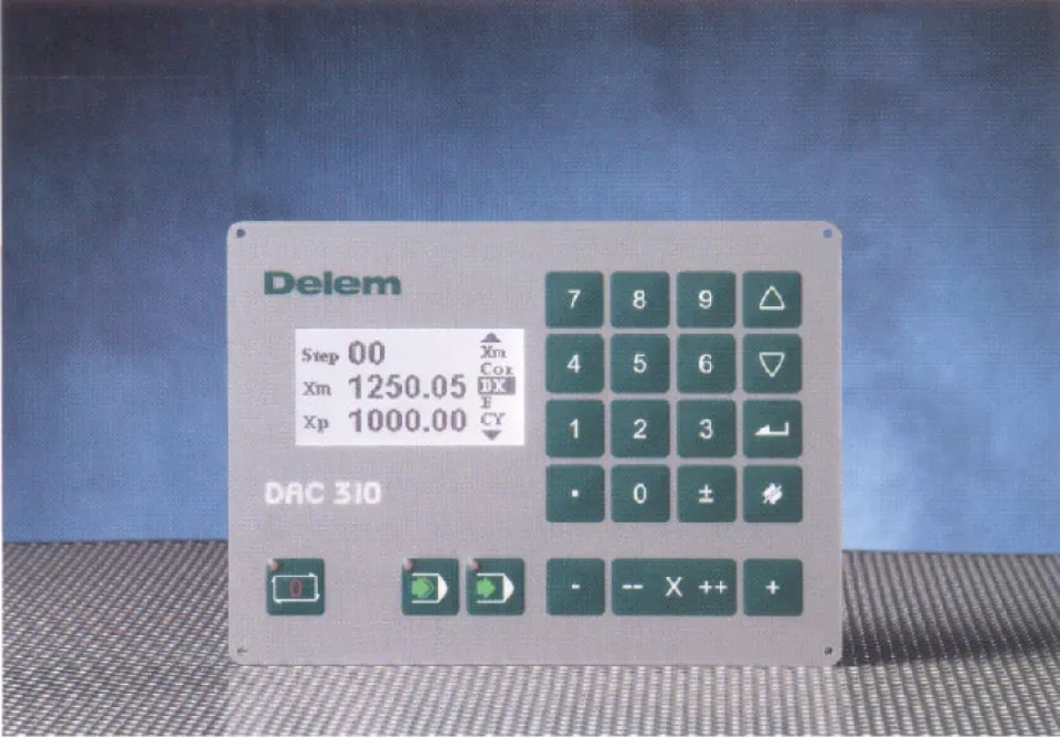 DAC-310 حل تحكم في القص أحادي المحور قابل للبرمجة