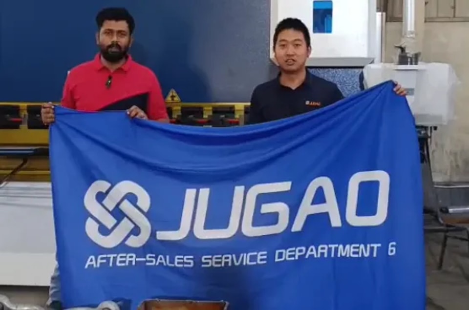 JUGAO تُنجز بنجاح تسليم معدات CNC والخدمات التقنية في الكويت وتحظى بإشادة كبيرة من العملاء