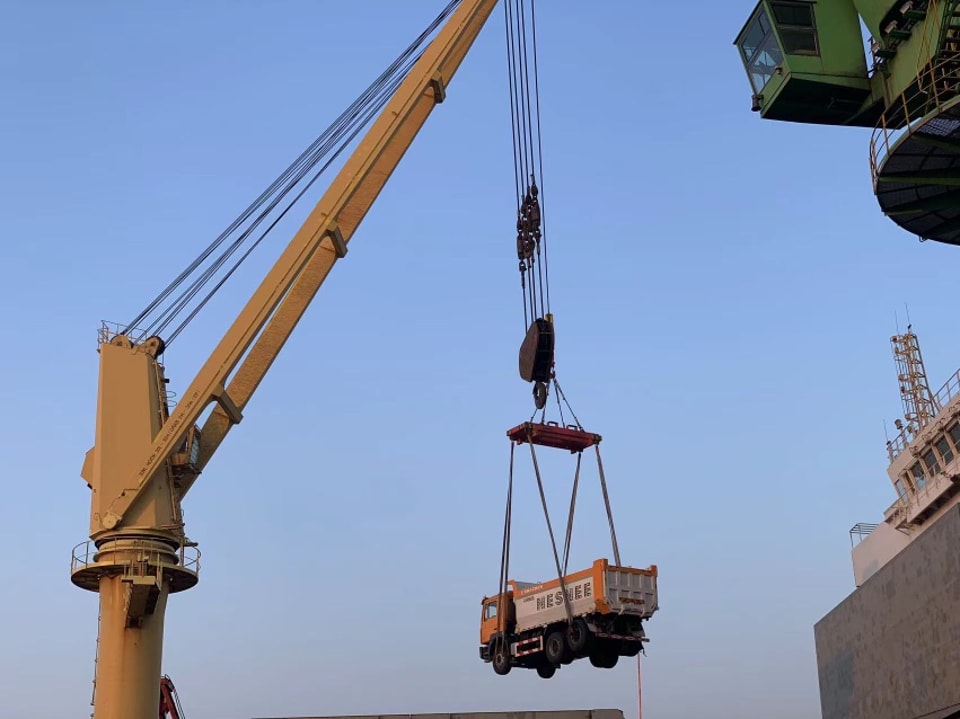 On April 8, 2025, the dump truck was dispatched to Nigeria.