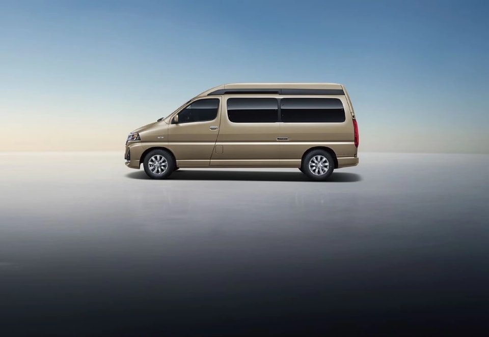 Long wheelbase, spacious layout