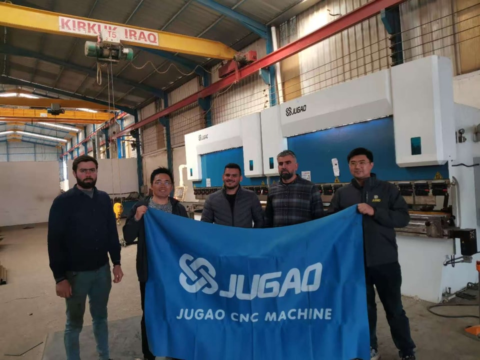 JUGAO CNC entregó con éxito plegadoras Tandem a un cliente en Kirkuk, Irak