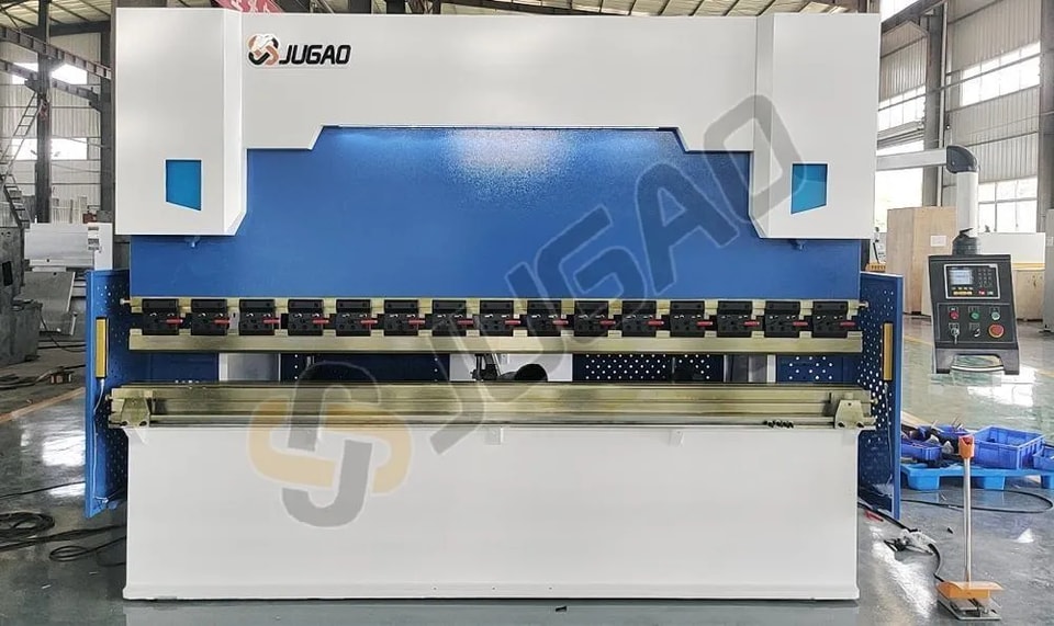Dominando el sistema de plegadora NC E21: Una guía operativa completa