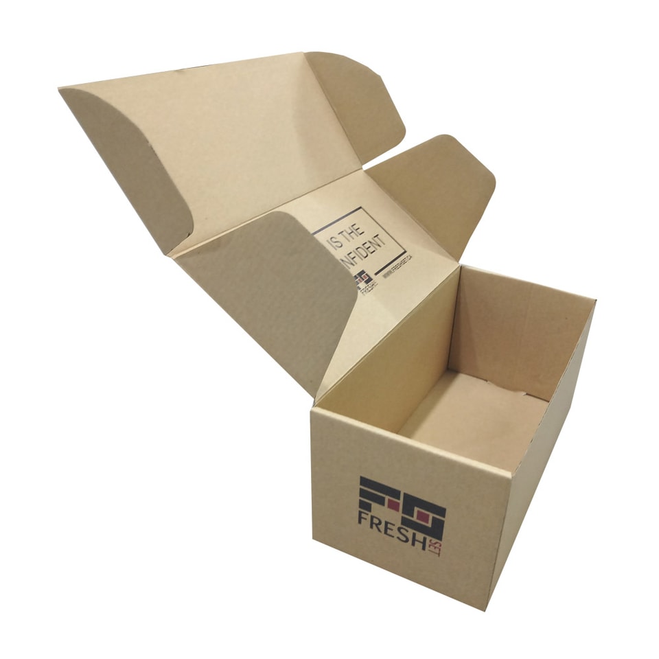 Caja de envío tipo mailer de kraft con impresión de logotipo
