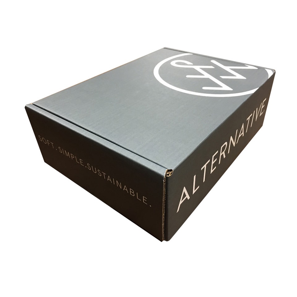 Custom Paper Apparel Packaging