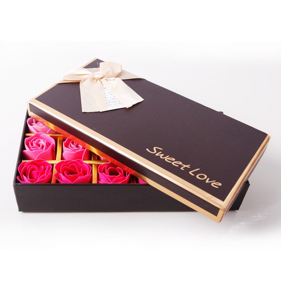 New Design Boxes For Roses Packaging