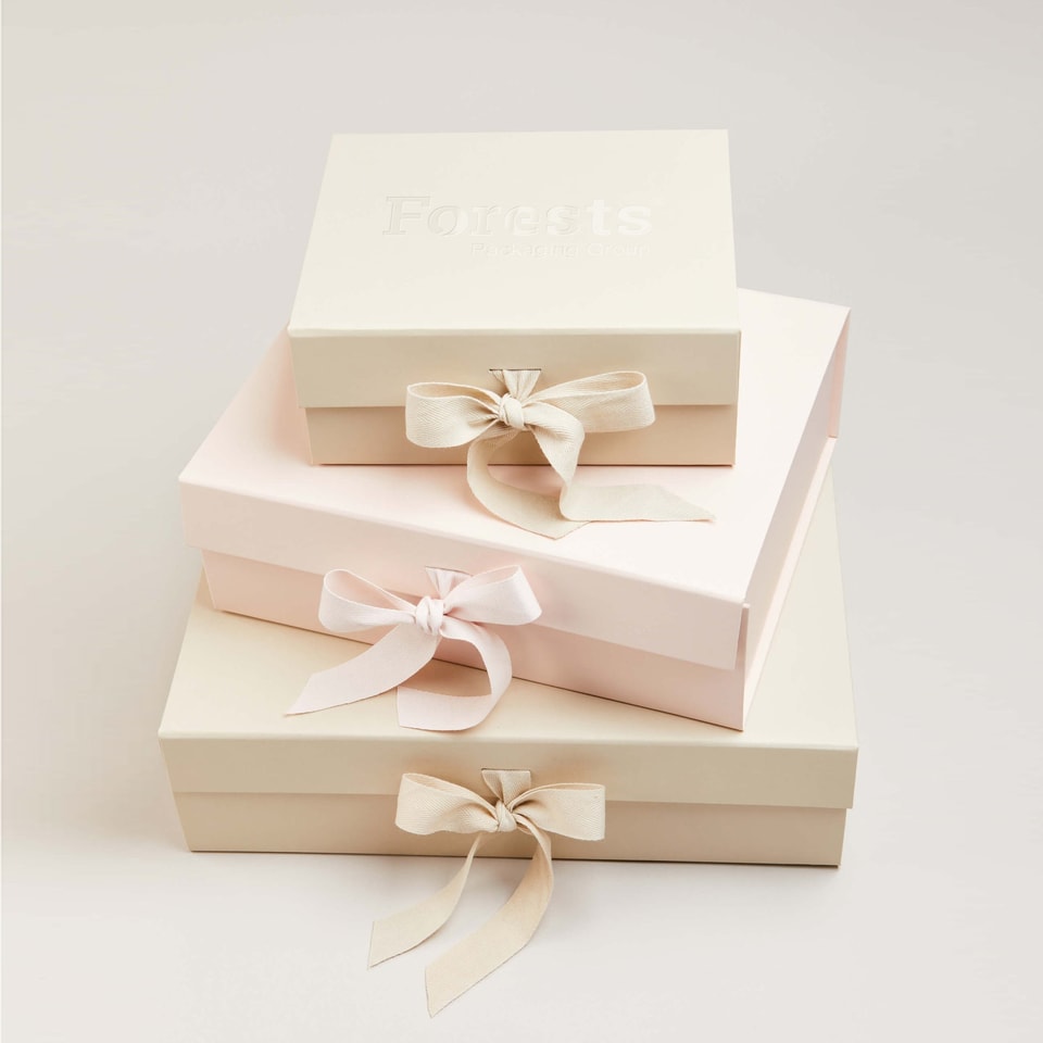 Magnetic Gift Box with Ribbon Bow
