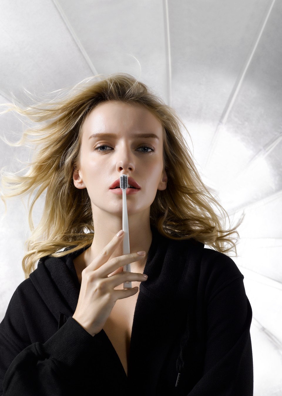 RINOWS black toothbrush editorial visual