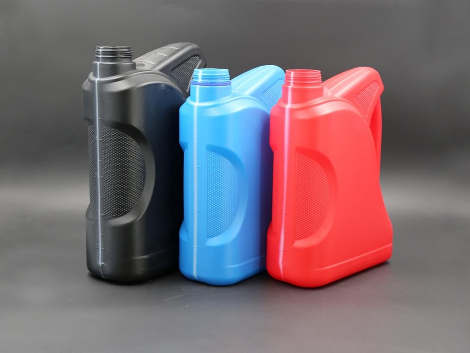 7.jpg Lubricant Containers