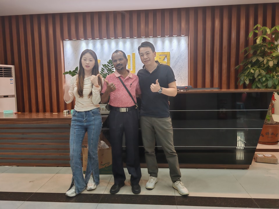 KINCOTO customer group photo 2