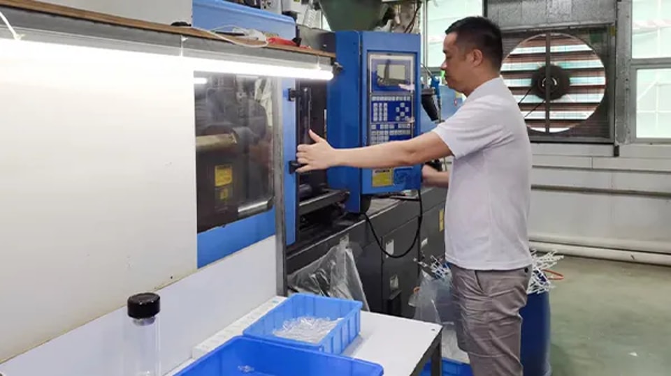 2014 - Large-scale Automated Manufacture