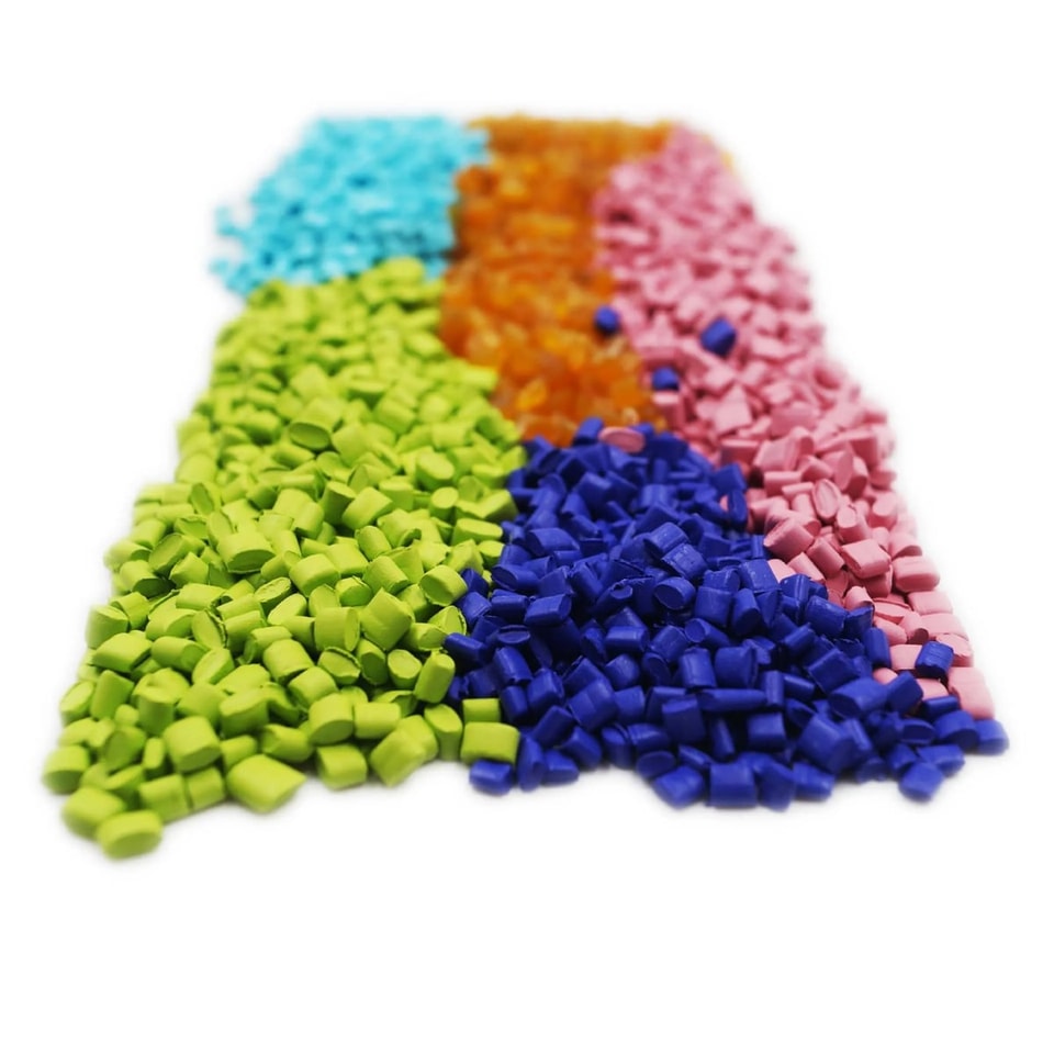 Color masterbatch pellets