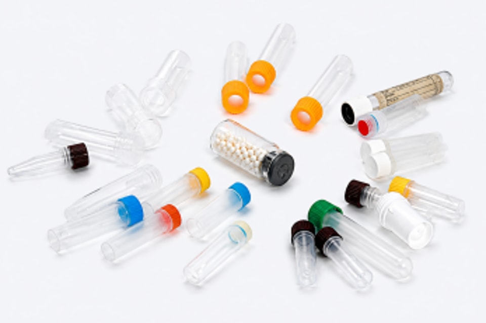 cryotube-filling-and-capping-machine-laboratory-use-02.png