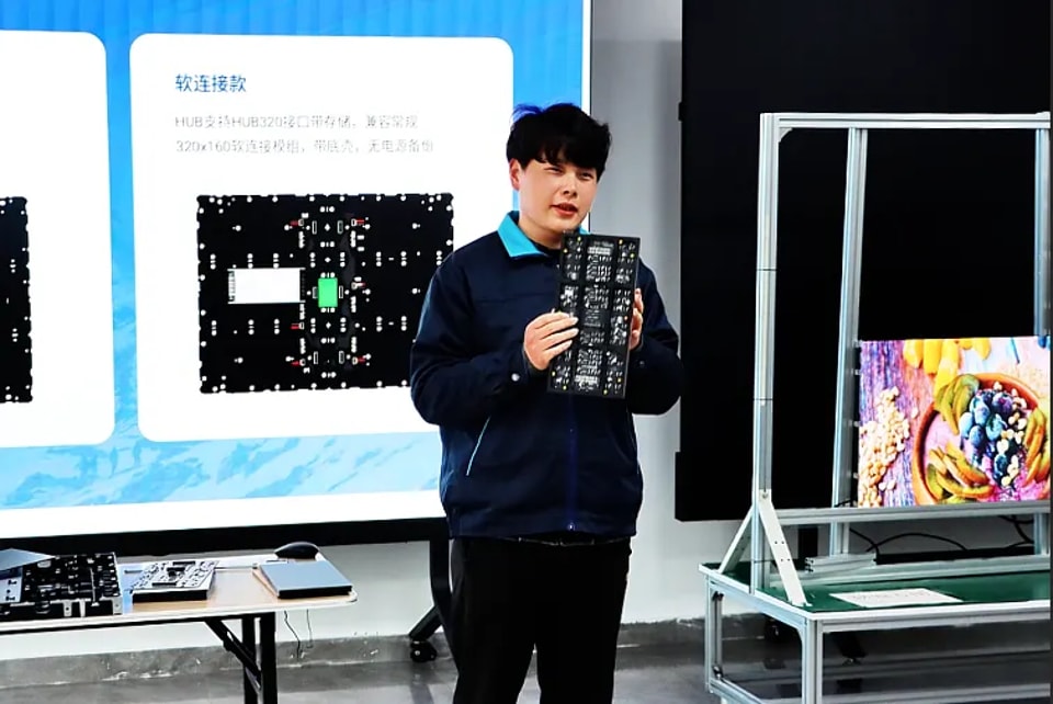 大幅アップグレード：F1 Max-C登場、SMDからCOBへ実装技術を革新