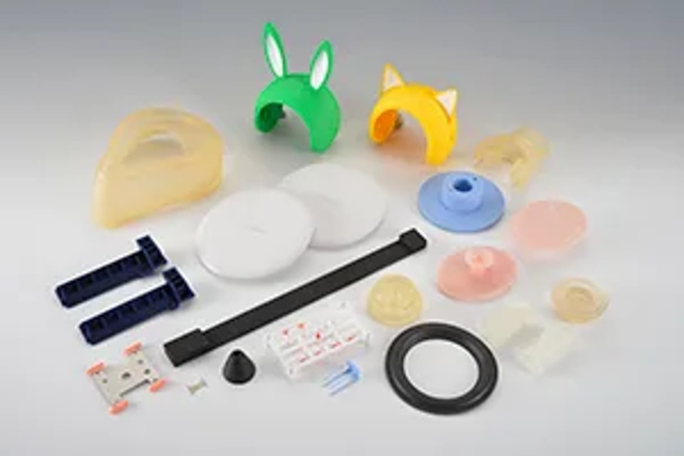 Rotary Vertical Machines for Toys and Small Consumer Parts