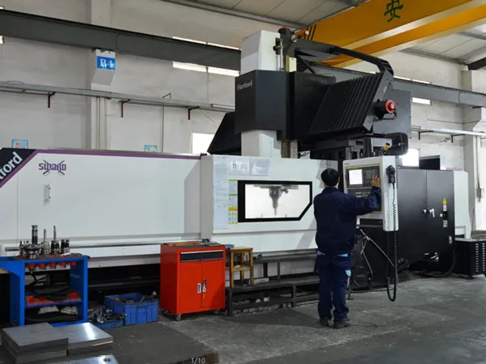 Gantry machining center