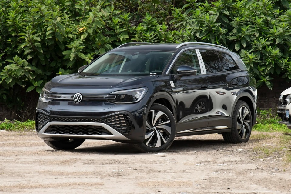 Volkswagen ID.6 CROZZ