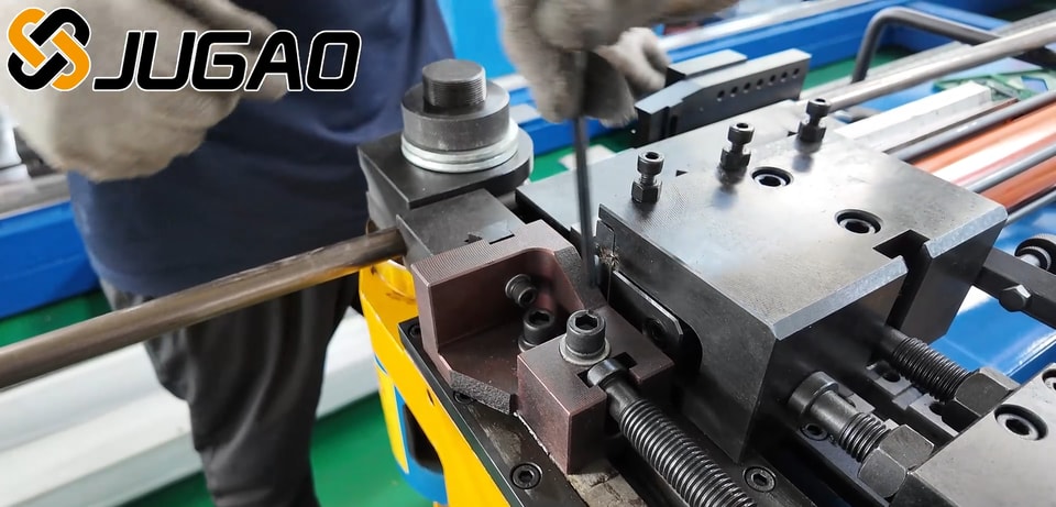 How to Change Pipe Bending Machine Dies Efficiently and Accurately? A Master Technician Teaches You Step-by-Step
