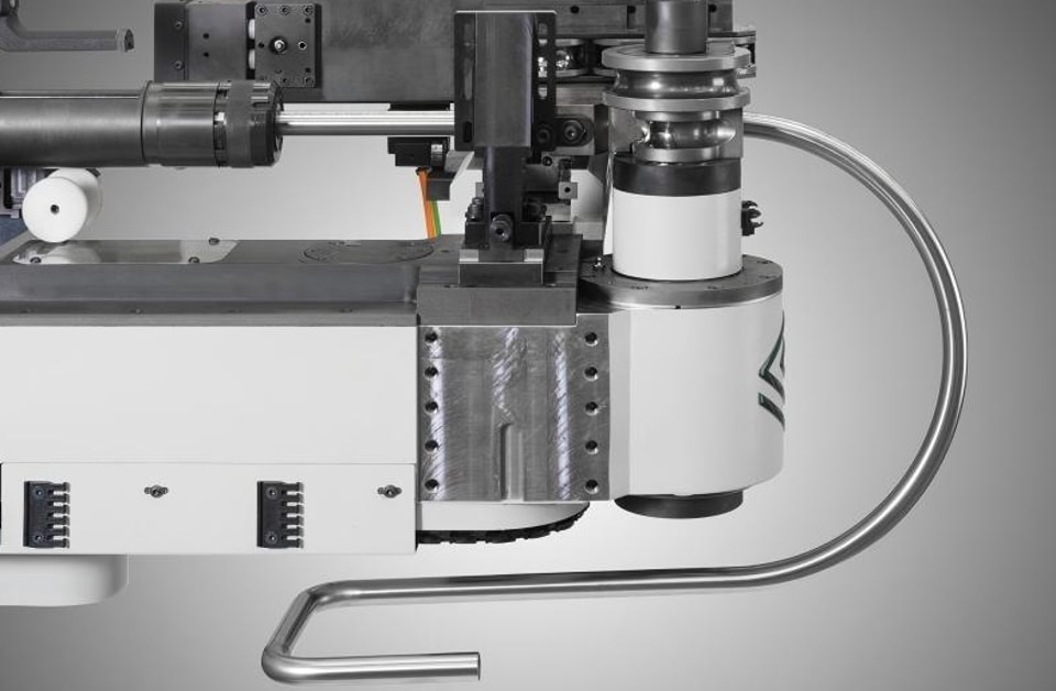 How to improve the efficiency of tube benders in beverage equipment
