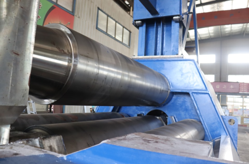 How to Choose a Hydraulic Four-Roll Plate Rolling Machine