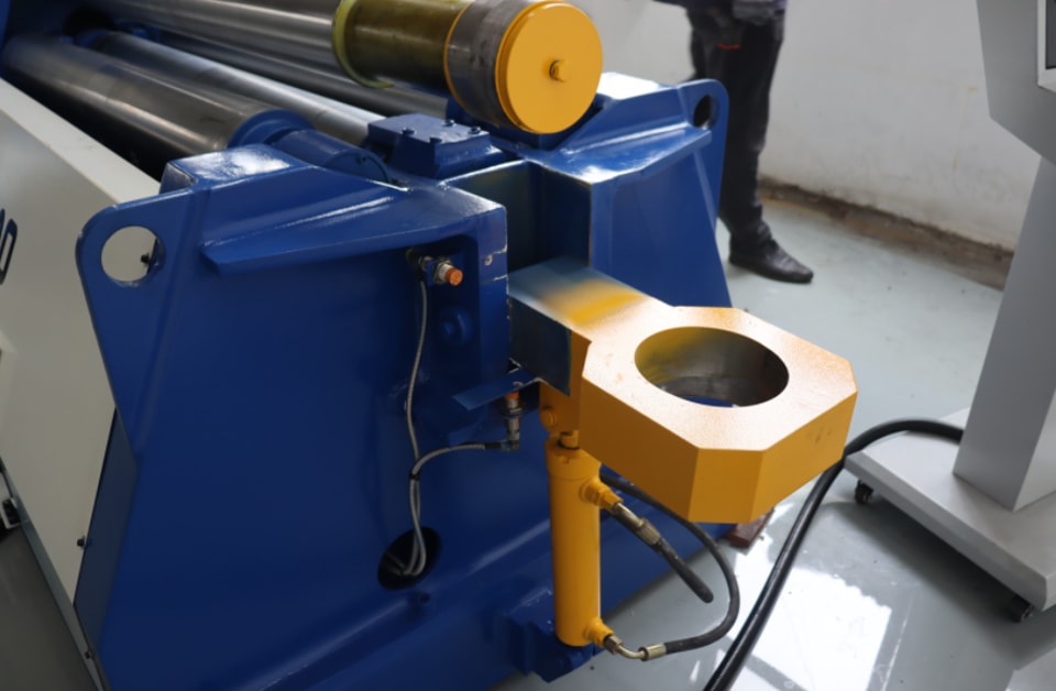 Key Points for Operating a Four-Roll Plate Rolling Machine
