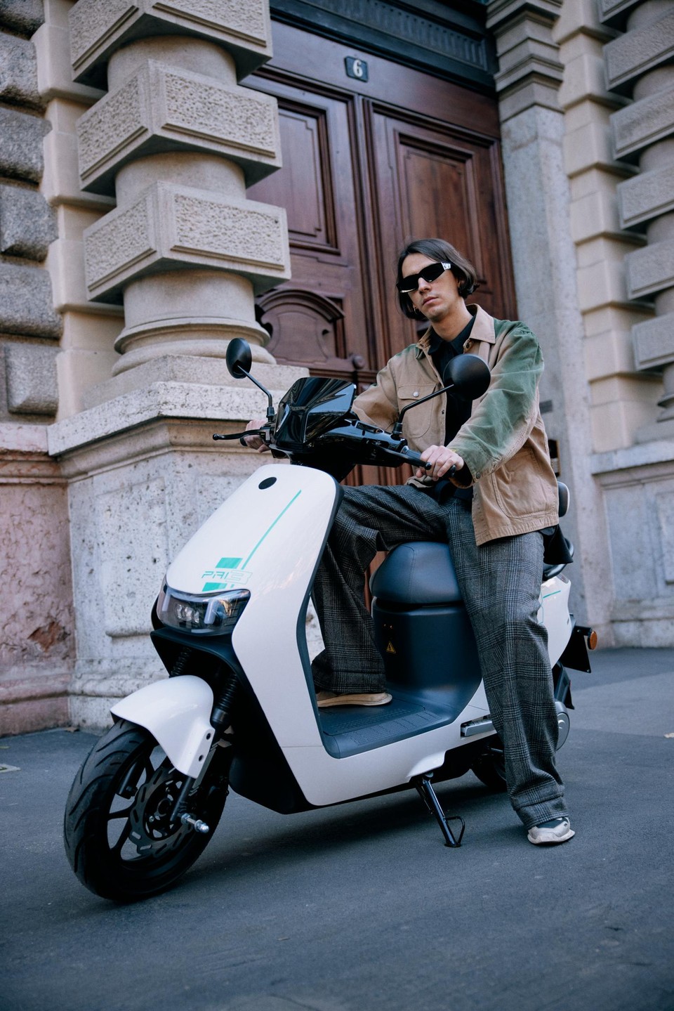 9P0A2664 electric motorcycle detail
