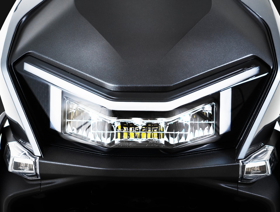 lconic PAl style LED headlights