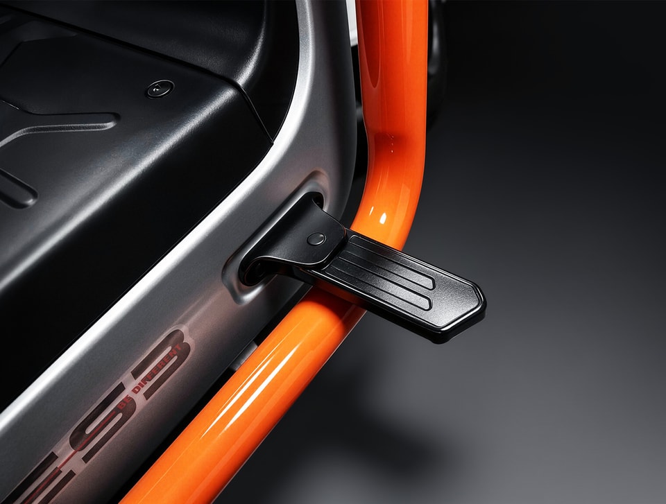 脚踏.jpg Electric motorcycle precision handlebar