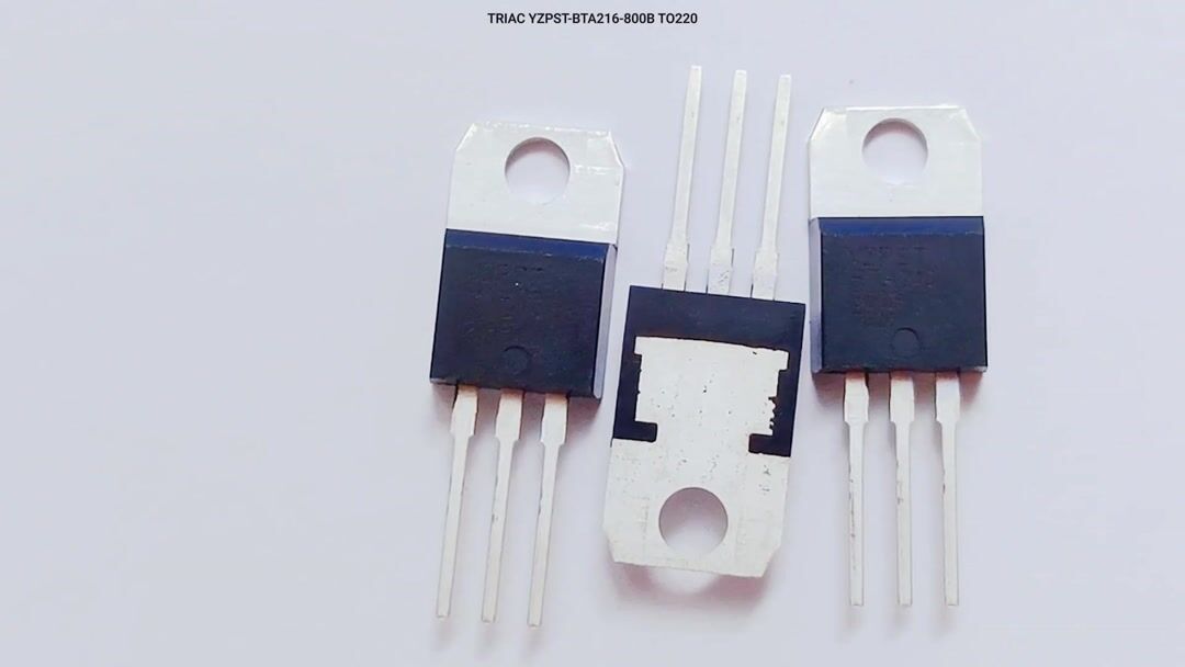 TRIAC BTA216-800B TO220 横屏.mp4