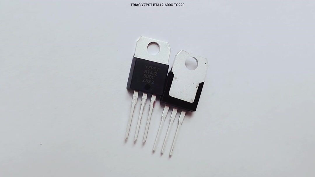 TRIAC BTA12-600C TO220 横屏.mp4
