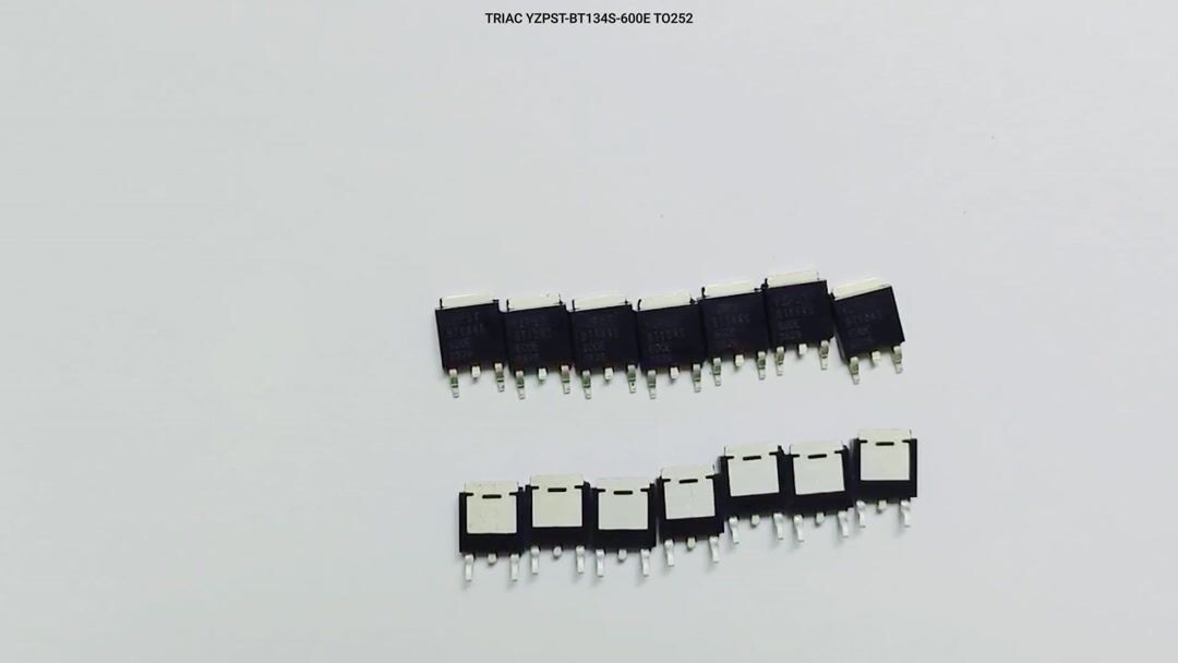 TRIAC BT134S-600E TO252 横屏.mp4
