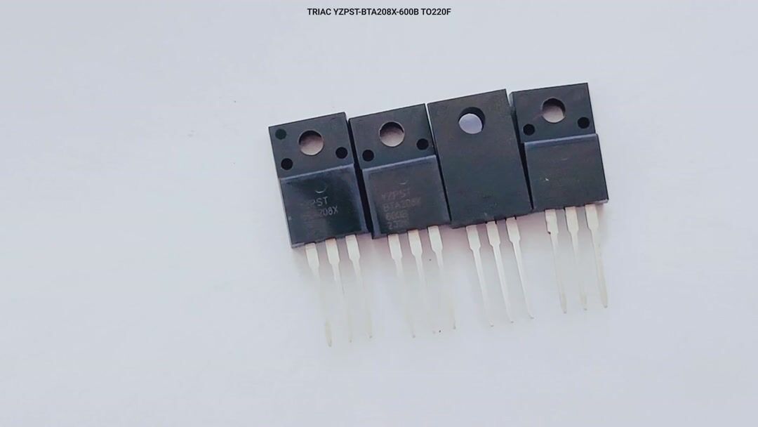 TRIAC BTA208X-600B TO220F 横屏.mp4