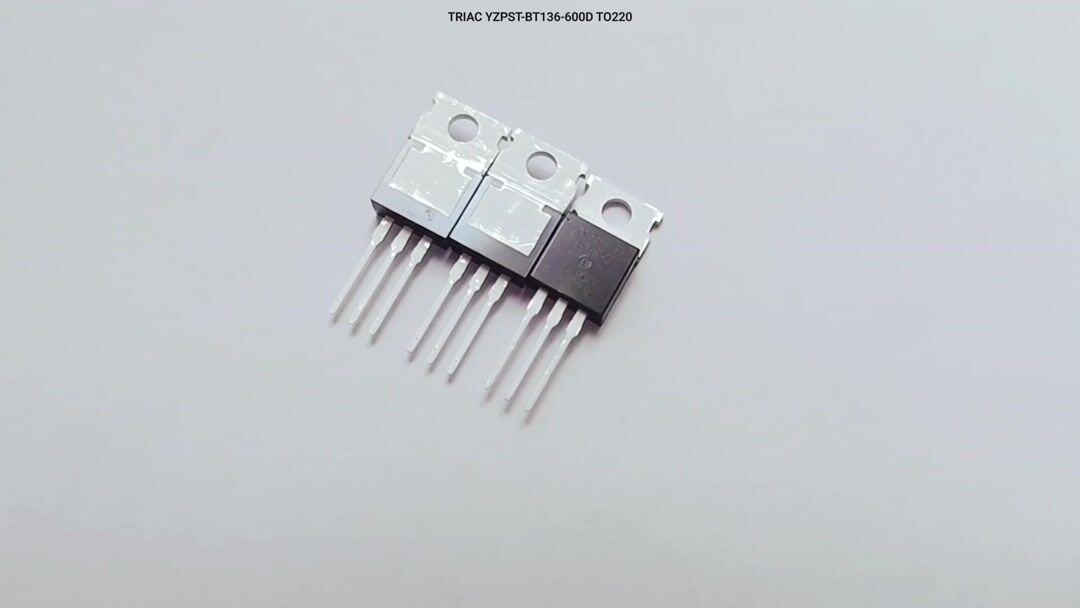 TRIAC BT136-600D TO220 横屏.mp4